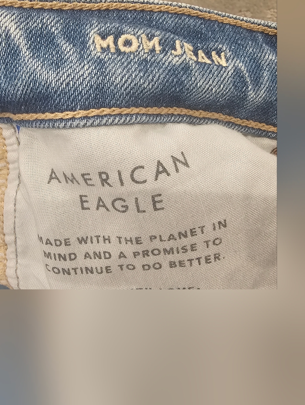 American Eagle Outfitters Strigid Women’s mom  Jeans Distressed Size 6 - Picture 6 of 7